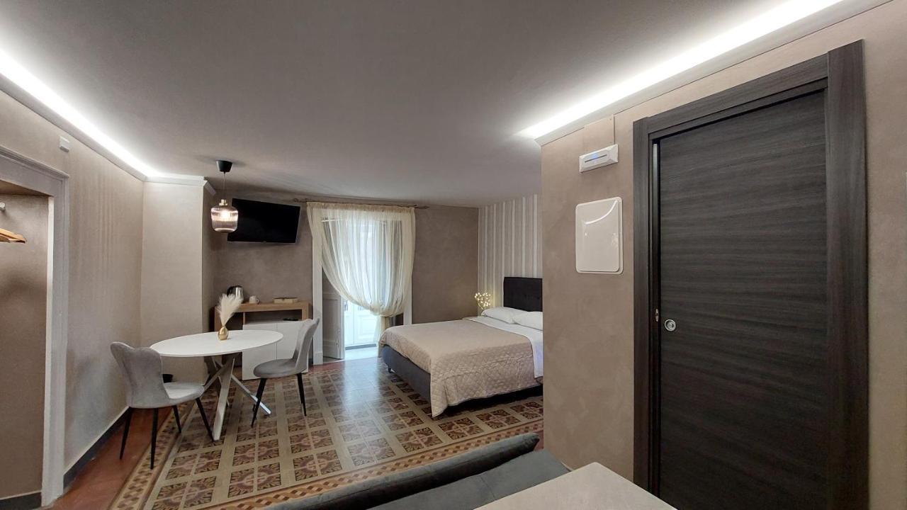 קטאניה I 3 Principi, Garibaldi Suites מראה חיצוני תמונה