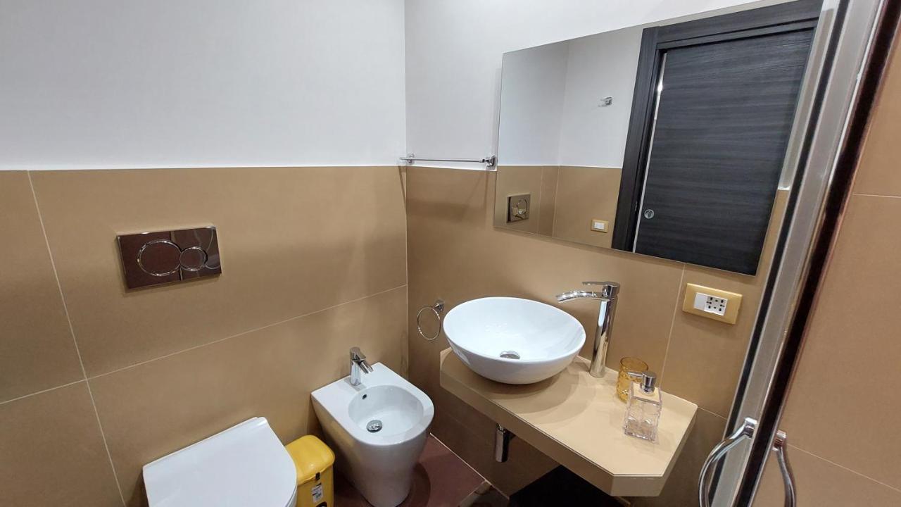 קטאניה I 3 Principi, Garibaldi Suites מראה חיצוני תמונה